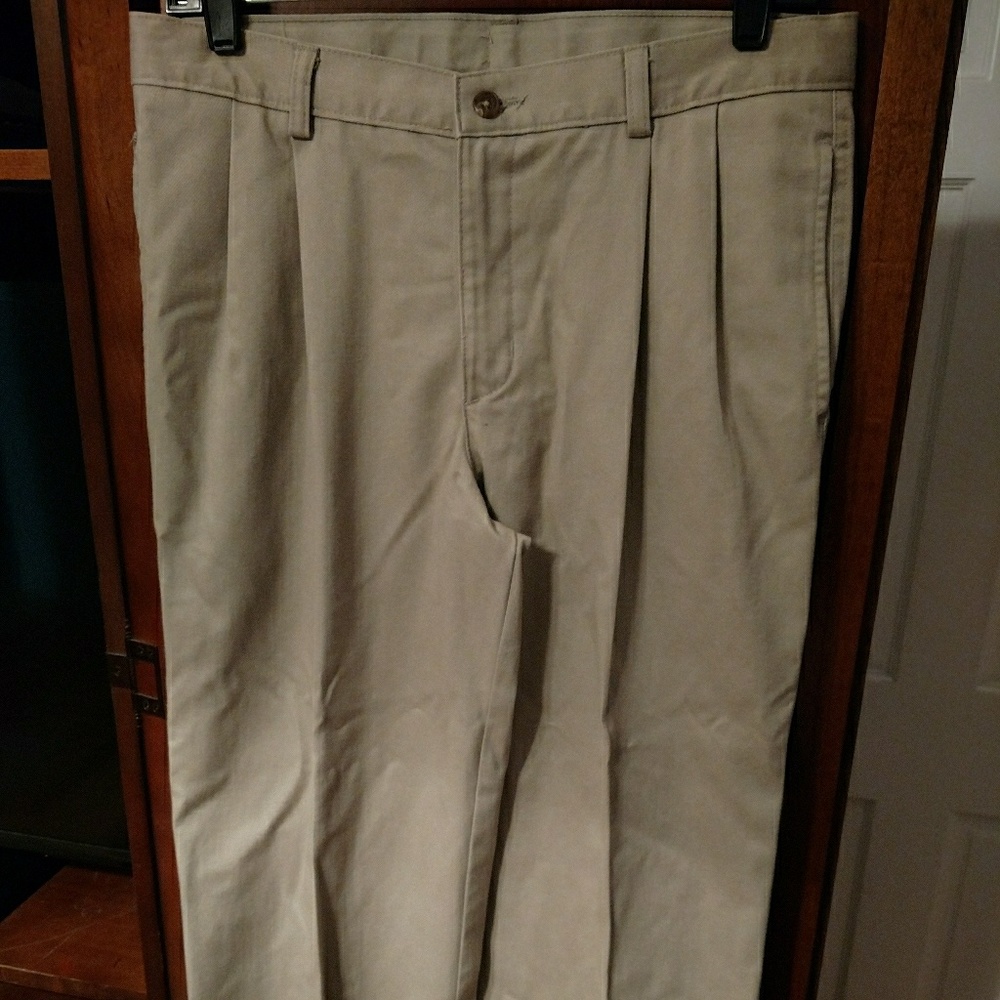 Chaps boy's pleated khakis - size 16 husky